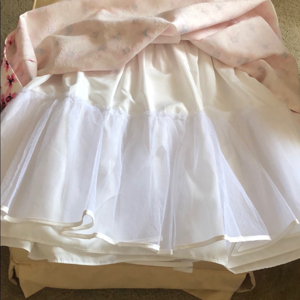 Spring time party dress - Picture 5 of 7